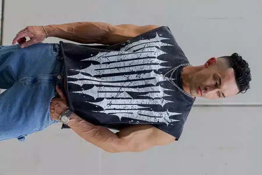3021 - Revenge Crop Cut-Offs